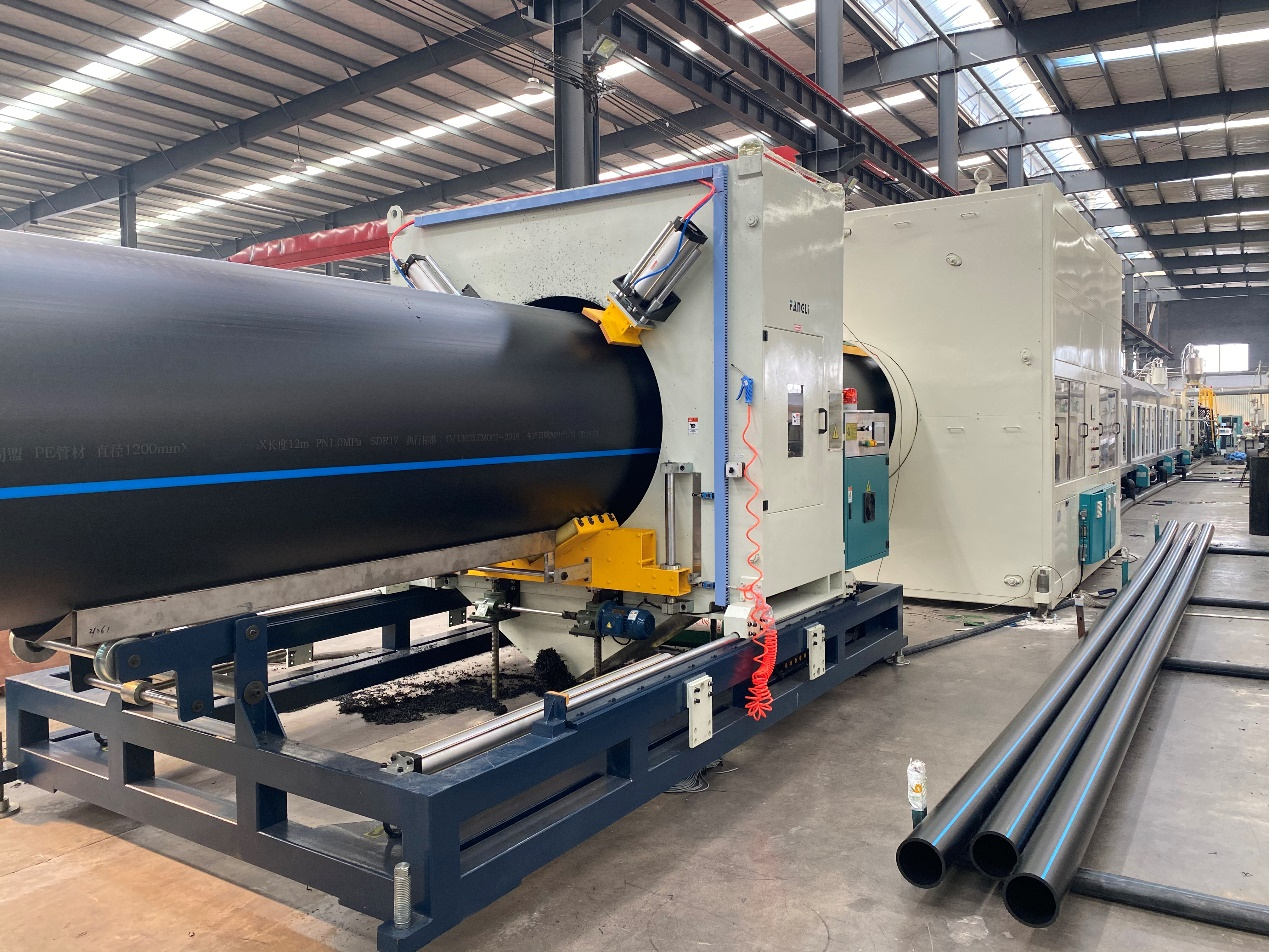 Thiết bị đùn Polyethylene Pipeï¼ˆPEï¼ ‰ Kích thước lớn